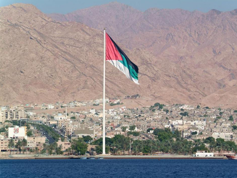 Superb Braves the Odds to Fulfill Contract “Made in China” Creates a Desert Peace Garden for the Jordanian Royal Family